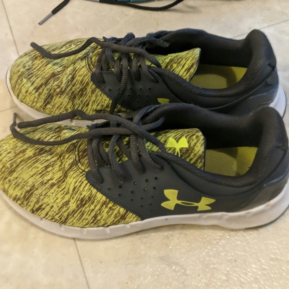 Boys under armour shoes